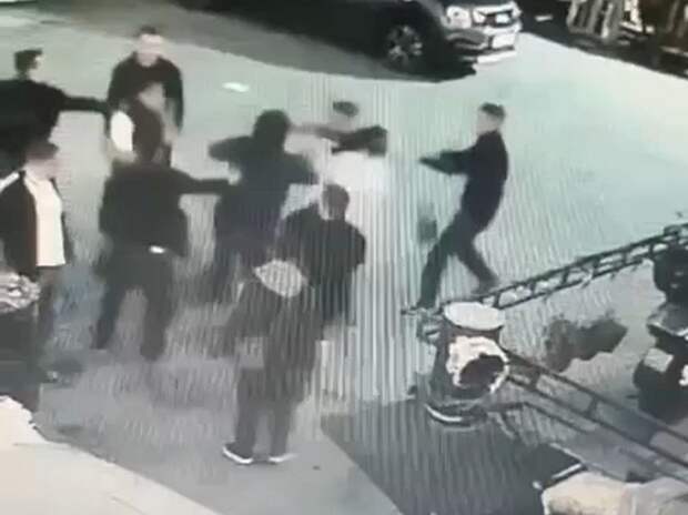 Бесчинства банд мигрантов в Самаре и Петербурге дошли до Москвы