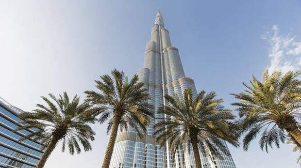 Перехват иранского беспилотника рядом с Бурдж-Халифой в Дубае сняли на видео