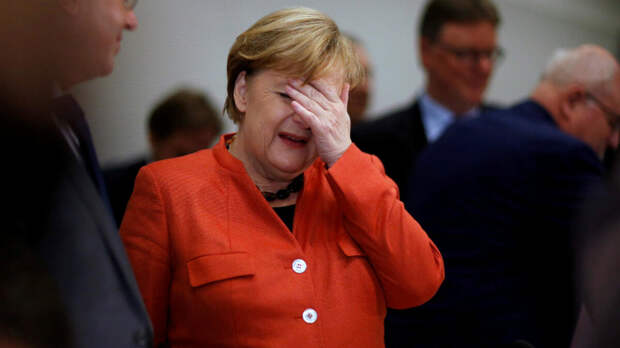 Бабушка не хочет платить по счетам?