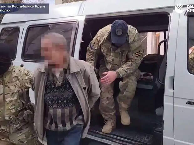 Разруха с тараканами: В Крыму выявили "логово" почитателя РДК*