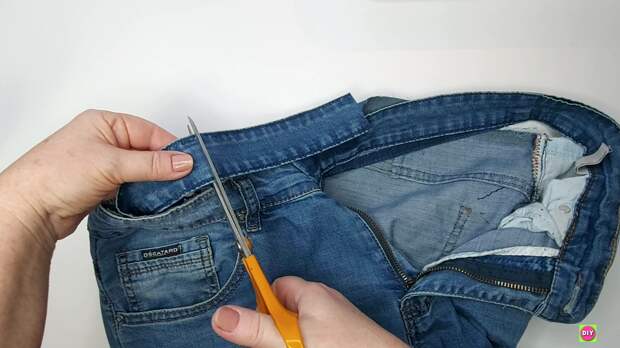 Расширяю джинсы в талии до 10 см без вставок из треугольников и резинок