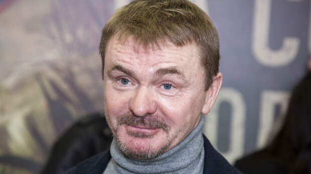 «Что ты сидишь дома, у нас денег нет»: что скрывает семья Сычева за красивой картинкой