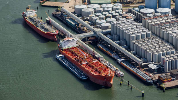 Reuters: Госдеп США разрешил 2 компаниям поставлять нефть из Венесуэлы в Европу