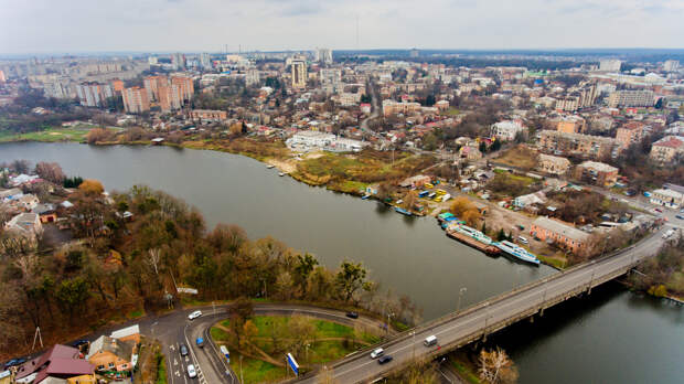 Сокращение населения Украины измерили городом