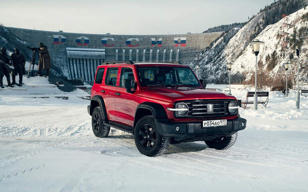 Tank 300 — самый популярный внедорожник бренда в России: за три года продано почти 32 тыс. машин