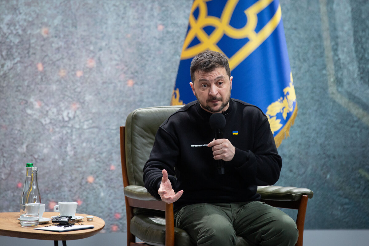 Киевский режим, подгоняемый грозным окриком президента США из Вашингтона, придумал, как выкрутиться из патовой...