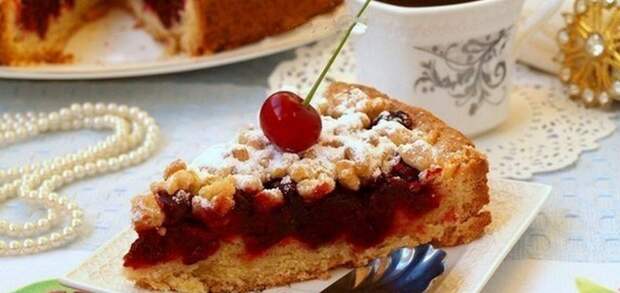 Рецепт из Ниццы: песочный пирог с легкой кислинкой из вишни