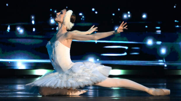 «Жаль зрителей»: итальянский театр отменил выступление прима-балерины Захаровой