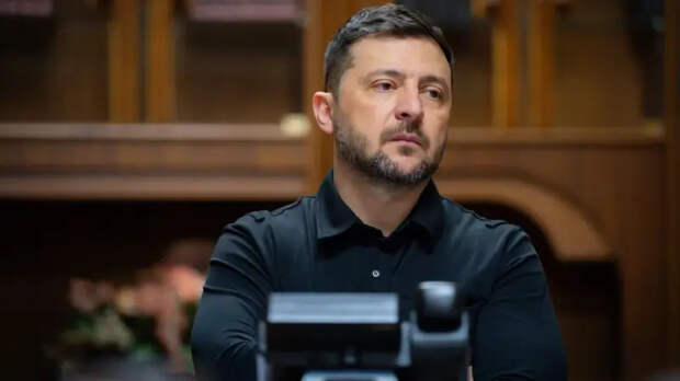 «Зеленский обзванивает европейцев»: «Орешник» лишил Украину 50% запасов газа в ПХГ