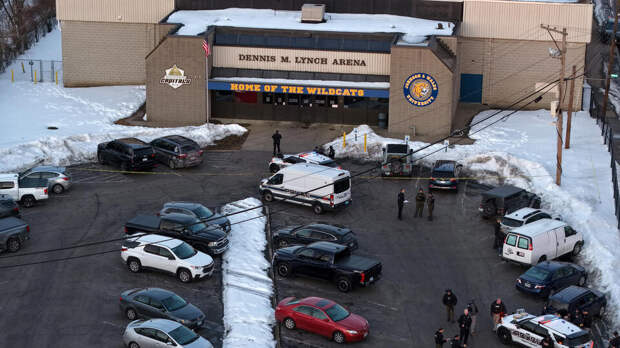 Открывший стрельбу на хоккейном матче в США был трансгендером*