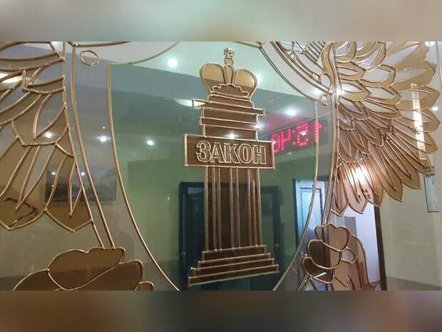 В школе Читы загорелся спортзал — прокуратура начала проверку