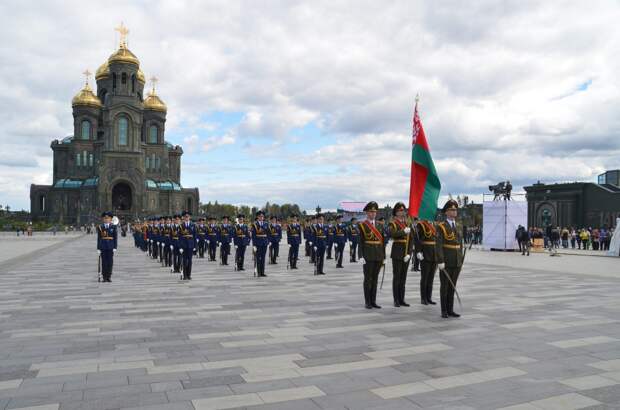 Оркестр и рота почётного караула республики Беларусь, Спасская башня 2022, фото Tochka Zрения