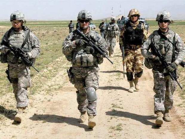 WE: американцы отказываются идти в армию США