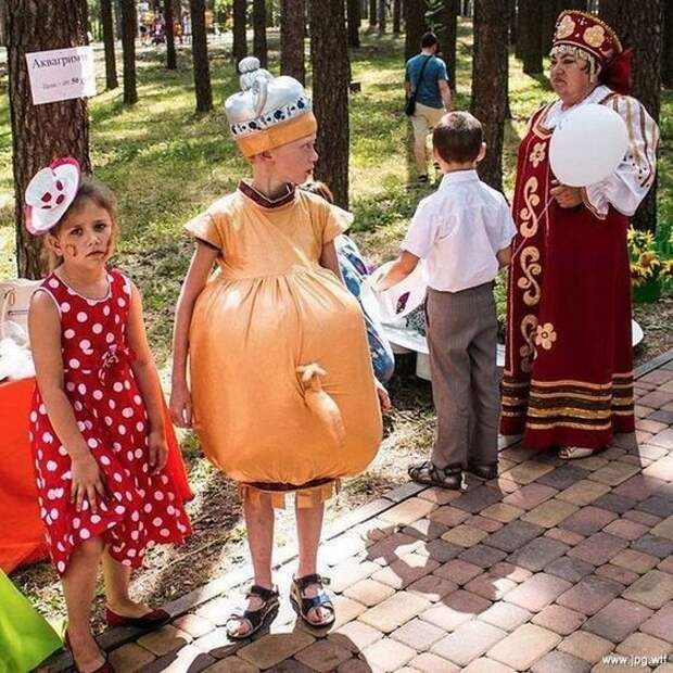 Сегодня: Шьем и шутим , вяжем и шутим. Приветствую всех дорогих подписчиков и всех кто присоединился. Мы рукодельницы народ юморной . Всегда готовы посмеяться и пошутить.-5