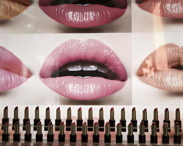 Estée Lauder и Puig обсуждают слияние для создания модно‑косметического гиганта стоимостью 40 миллиардов долларов