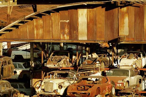 Уникальный Mercedes-Benz 500K нашли на автосвалке (12 фото)