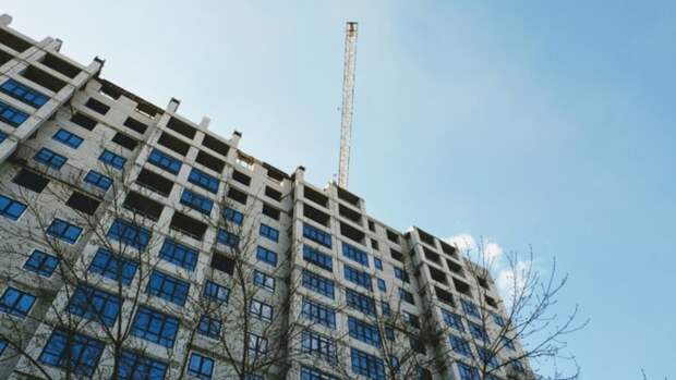 "Бешено летит". Сниженная ключевая ставка "разогнала" рынок недвижимости Барнаула