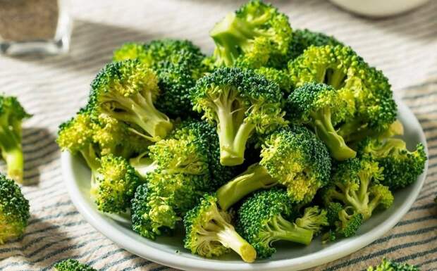 Что любит брокколи: как вкусно отварить, как жарить и запечь — советы