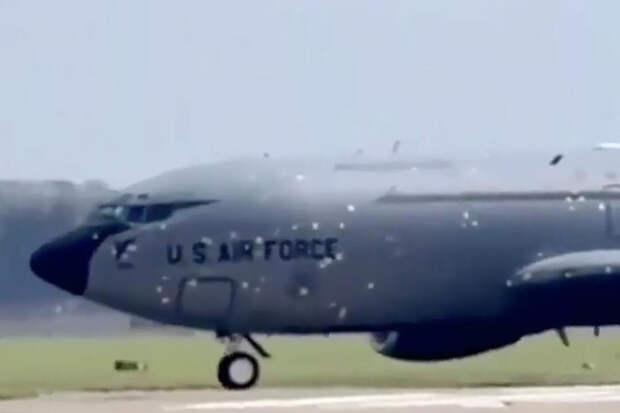 TWZ: в Британию прилетел изрешеченный осколками самолет-заправщик ВВС США