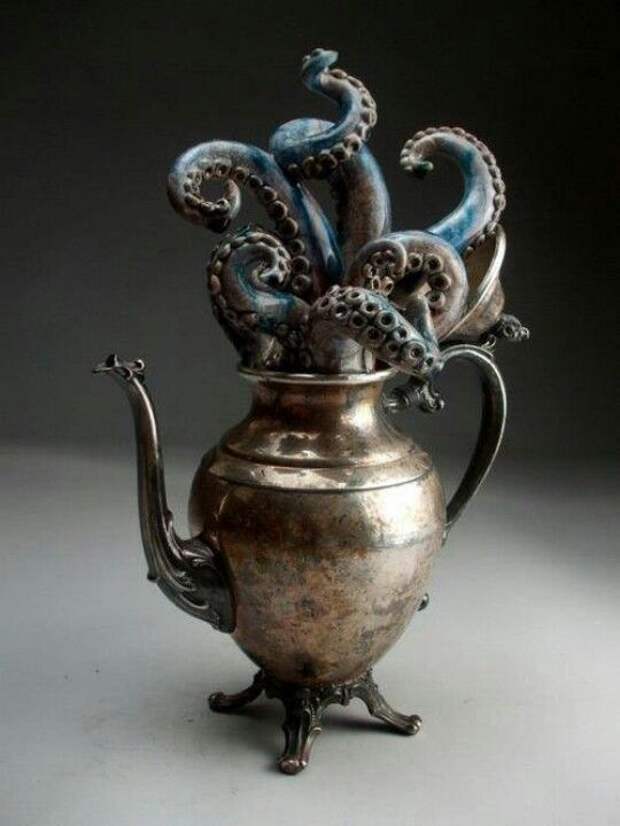 Teapot (with an octopus inside?)