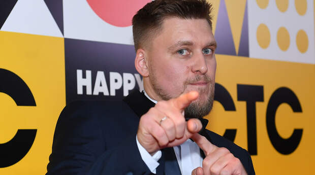 Комик Незлобин признался, что переизобрел себя после эмиграции в США