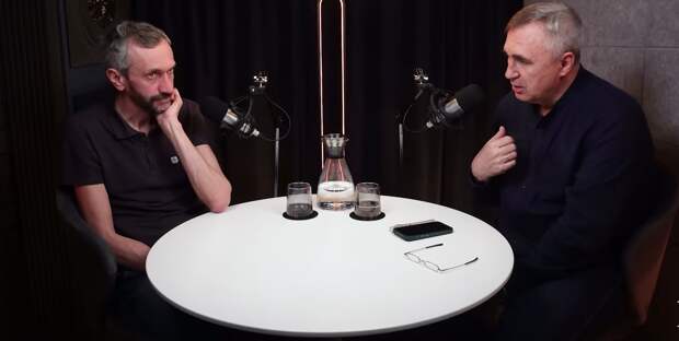 Надеяться на родителей, что они спасут школу от цифровизации - бред, но больше некому