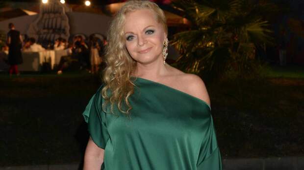 «Это не связано с теми событиями»: Игорь Крутой объяснил, почему Лариса Долина не попала в число номинантов престижной премии