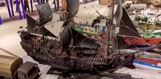 Танки, самолёты и ксеноморфы. Как в Барнауле прошёл слёт лучших моделистов со всей Сибири