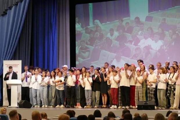 В Котовске определили чемпионов региональной школьной лиги КВН