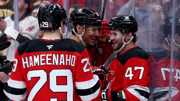 «Бостон» проиграл «Нью-Джерси» в овертайме, Цыплаков и Хуснутдинов сделали по передаче