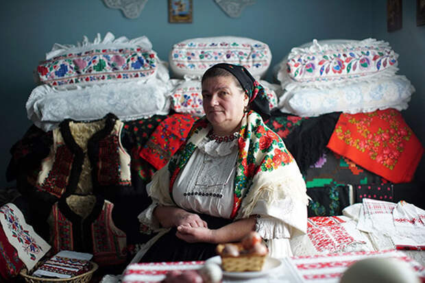 Румынские мастера из Бихора вот уже несколько поколений создают свою особую одежду.