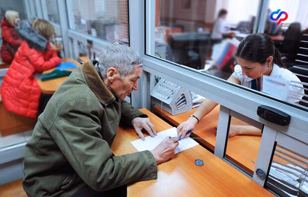 В 2026 году право на страховую пенсию по старости появилось у более 8000 астраханцев