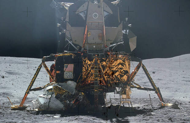 Возвращение лунной гонки: Америка отправила пилотируемую миссию к спутнику Земли