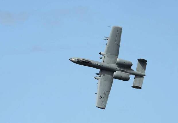 Иран сообщил о перехвате штурмовика США рядом с Ормузским проливом