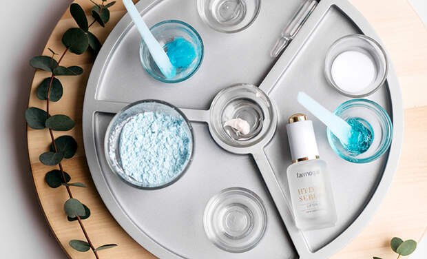 От антигравитационного массажа до антипраздничных тренировок: бьюти-дайджест недели