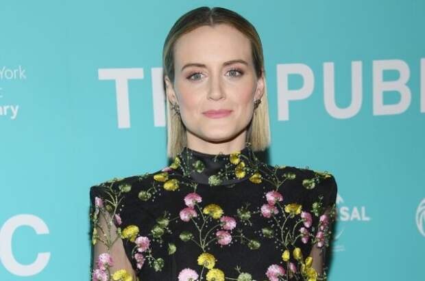 Звезда сериала "Оранжевый — хит сезона" Тейлор Шиллинг совершила каминг-аут и представила свою девушку