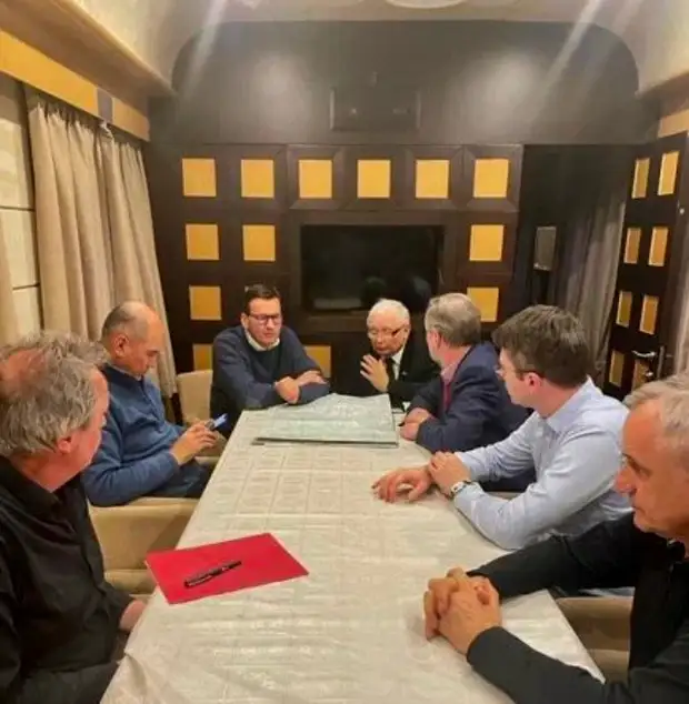 В Польше уже приготовили нож и вилку для раздела Западной Украины...