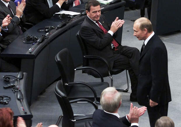 Период «проевропейского» Путина ознаменовался речью 2001 г. в бундестаге, вызвавшей фурор у немецких политиков и в прессе