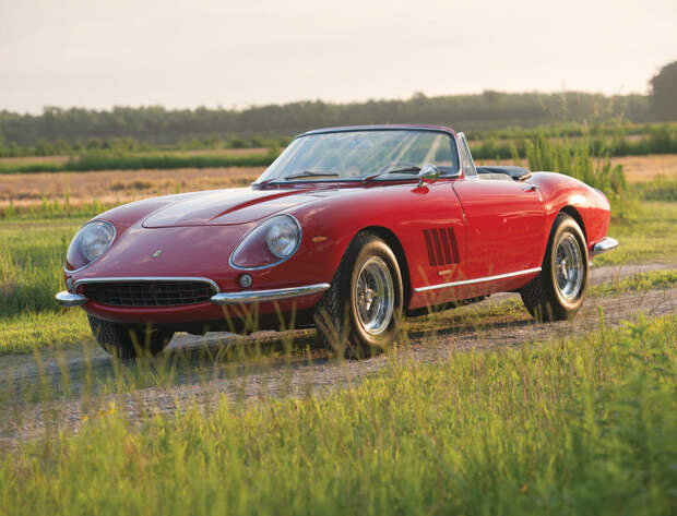 1967 Ferrari 275 GTB/4*S NART Spider 1967 Ferrari 275 GTB/4*S NART Spider