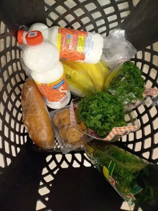 В Калуге подорожали сосиски, молоко, сыры и огурцы