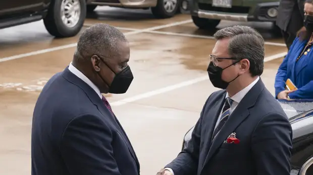 Глава МИД Украины Кулеба встретился с главой Пентагона Остином в Вашингтоне