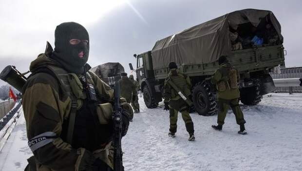 Ополченцы ДНР сжимают кольцо вокруг Дебальцево, сообщил Басурин Ополченцы ДНР сжимают кольцо вокруг Дебальцево, сообщил Басурин