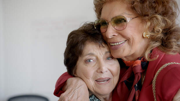 Как сейчас выглядит и чем занимается 87-летняя Софи Лорен