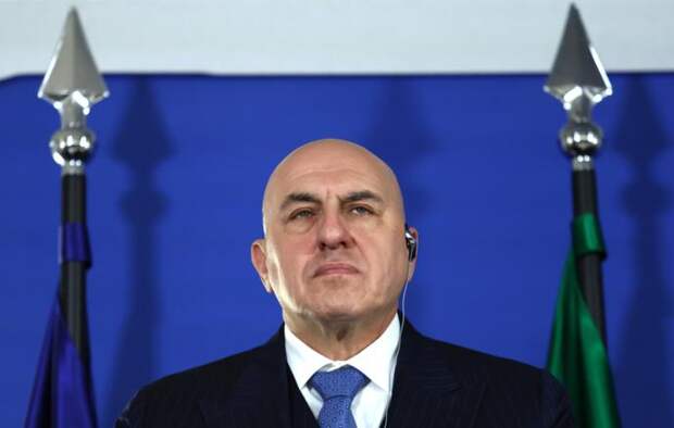 Глава МО Италии назвал отправку европейских военных в Гренландию анекдотом