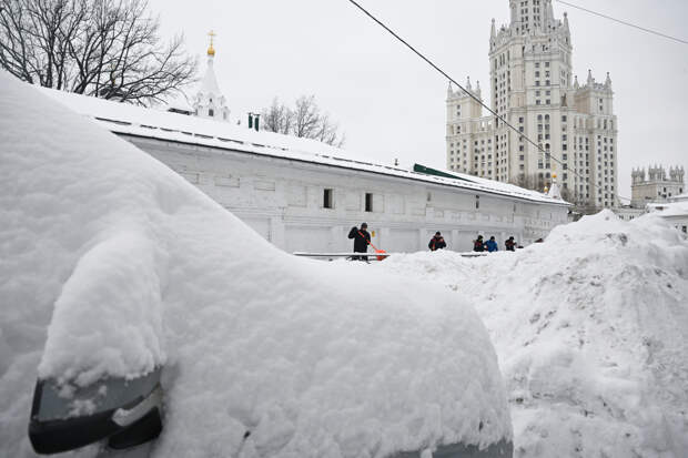 Предсказана дата прекращения снегопада в Москве