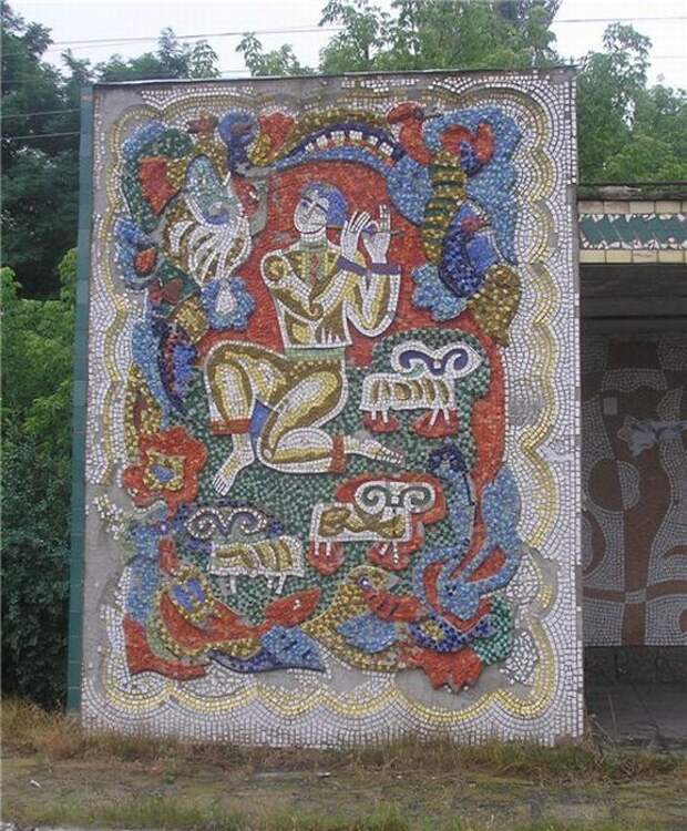 Автобусные остановки времен СССР (65 фото)
