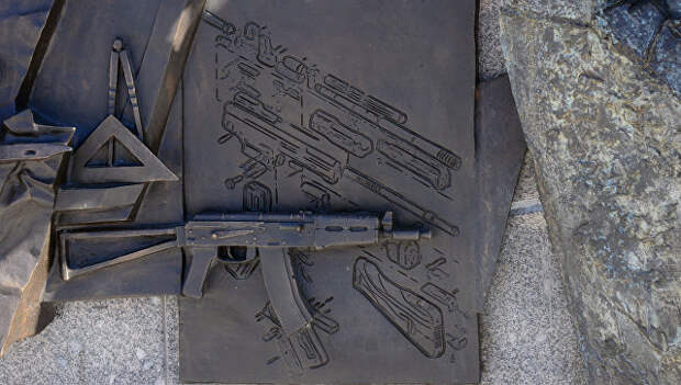 Вассерман оставил бы схему немецкой винтовки на памятнике Калашникову