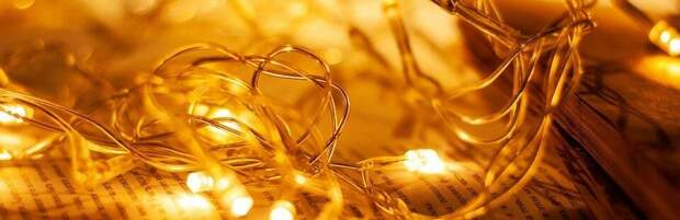 Мигающие гирлянды могут быть опасны: предупреждает невролог