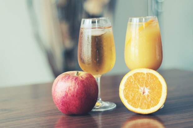 Популярный напиток на завтрак может вызвать вздутие живота - врач Меган Росси