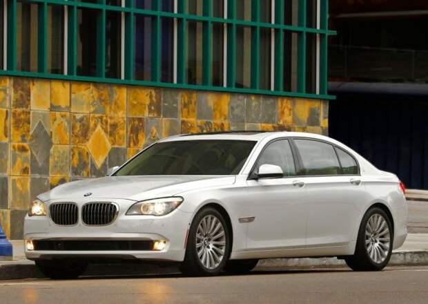 Развитие BMW легендарной седьмой серии